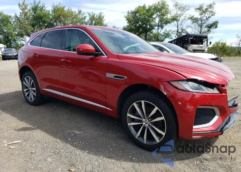 2024 Jaguar F-Pace R-Dynamic S z USA, uszkodzony, nr VIN SADCT2EX1RA721168